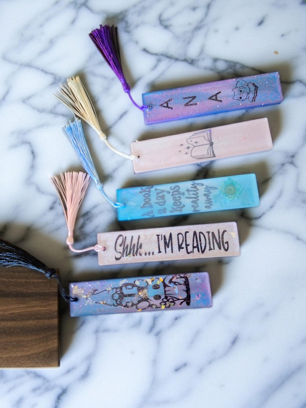 Handcrafted Epoxy Resin Bookmark | Personalized Custom Name Bookmark | Floral & Elegant Reading Gift | Custom Color Tassel Bookmark for Book Lovers